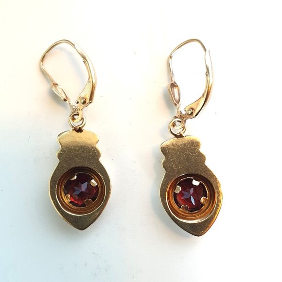Elegant & Precious Vintage 14K Gold Genuine Deep Red Garnet Dangle Earrings - Picture 11 of 12